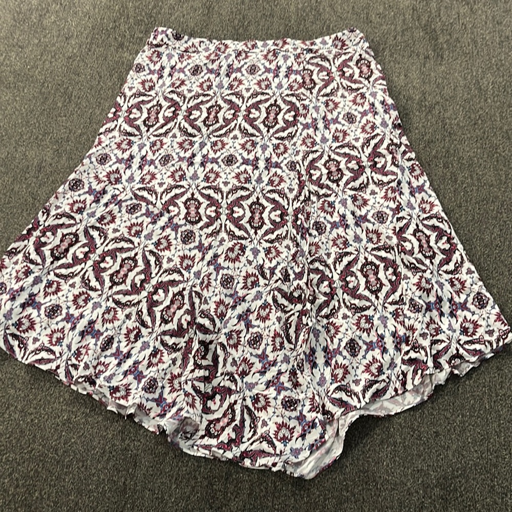 Classiques entier silk skirt size 12 NWOT